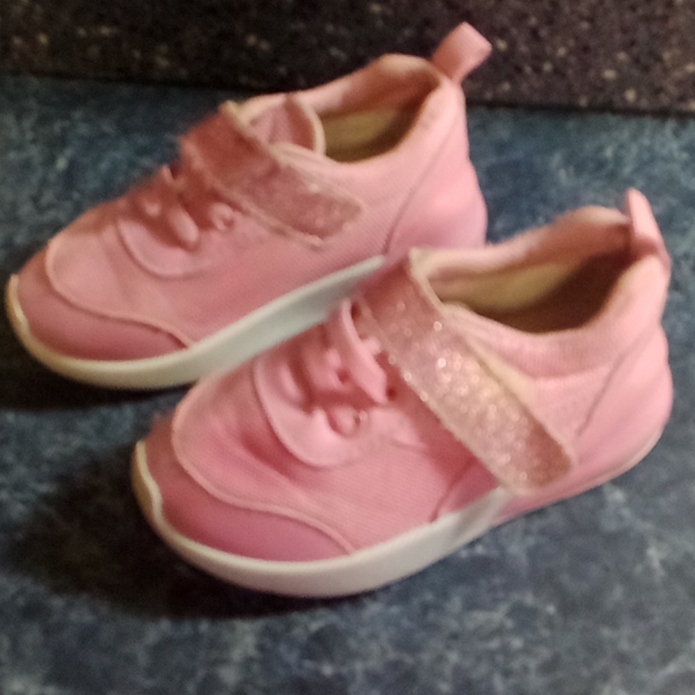 Pre-owned well taken care of c h u l i s shoes for kids size 6 pink shoe strings
